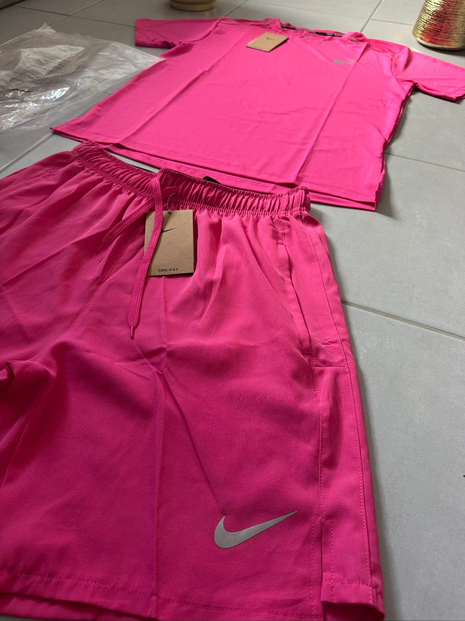Conjunto de Corrida Nike Dri-FIT Rosa Vibrante M 🏃‍♀️ – photo 6